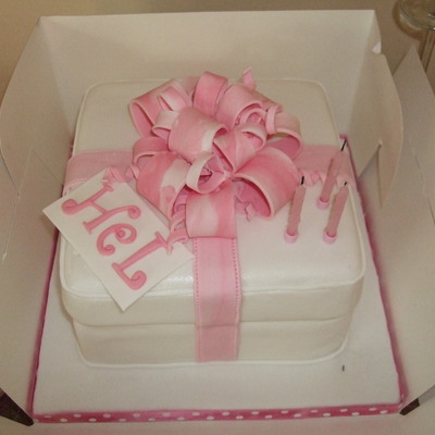 Birthday Present Cake