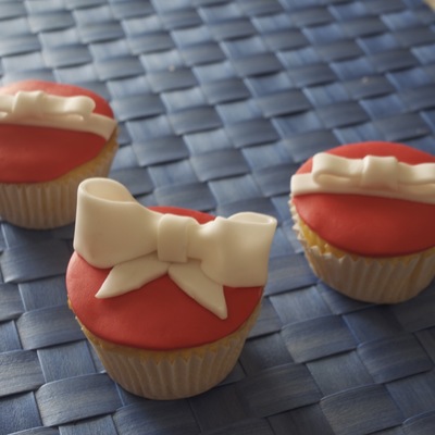 Red Bow Cupcakes