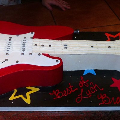 Guitar Cake