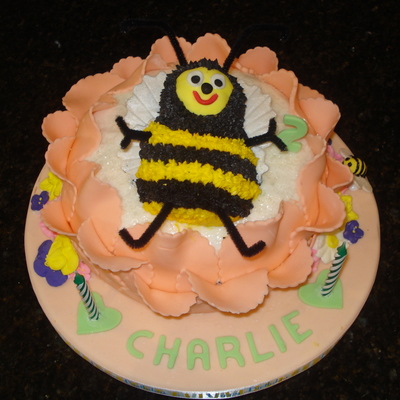 Bumble Bee Cake