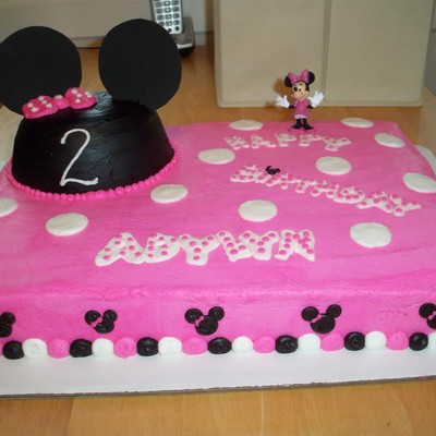 Minnie Mouse Cake