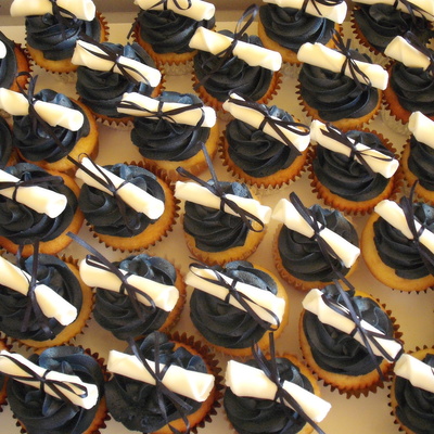 Diploma Cupcakes