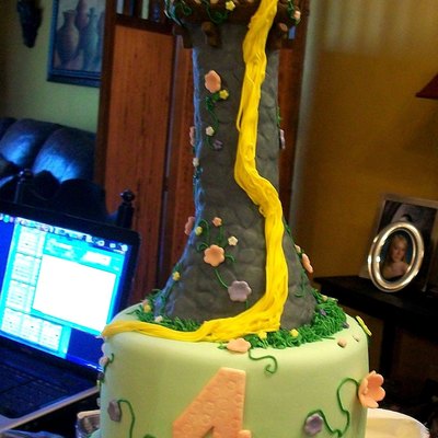 Rapunzel Cake