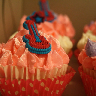 Hannah Montana Theme Birthday Cupcakes