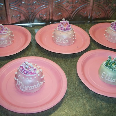 Mini Cakes For Princess Birthday