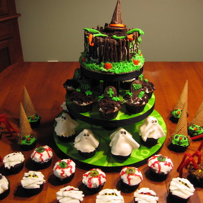 Halloween Cupcake Tower