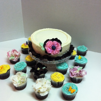 Anenome Flower Cake And Cupcakes