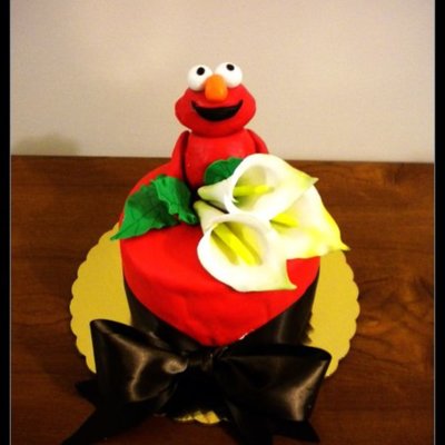 Elmo Cake