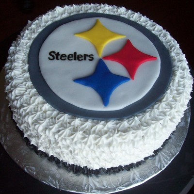 Pittsburgh Steelers Cake
