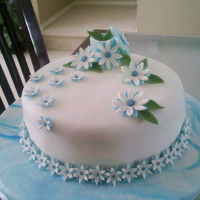 Wilton Course 4 Fondand & Gumpaste Final Cake