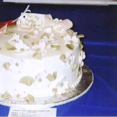 Dogwood Show Cake