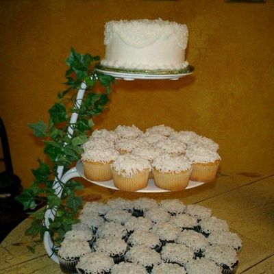 May_27Th_Cakes_018.jpg