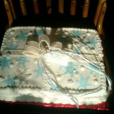 Snowflake_Package_Cake.jpg
