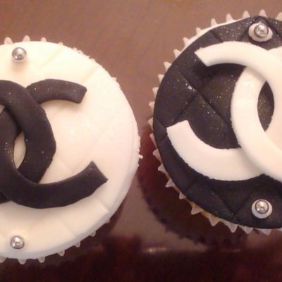 Chanel Cupcakes