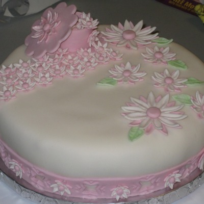 Fondant/gum Paste Daisies