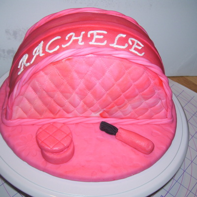 Cosmetic Bag Cake