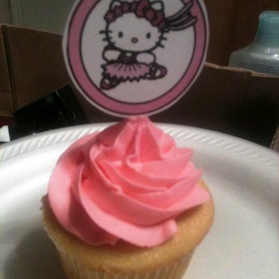 Hello Kitty Cupcake