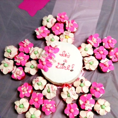 Baby Shower Flower Cake