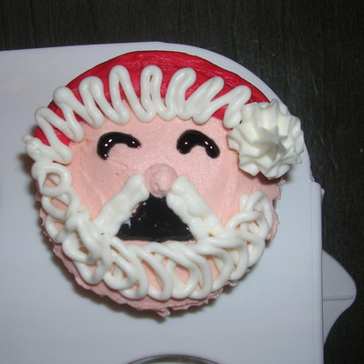 Santa Cupcake
