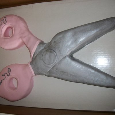 Scissors Cake