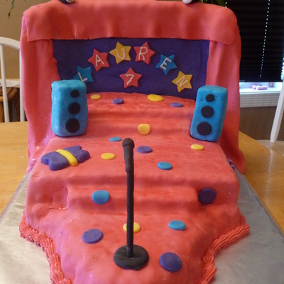 Hannah Montana Stage Birthday Cake