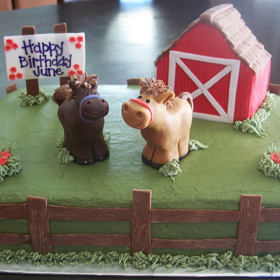 Horse And Barn Cake