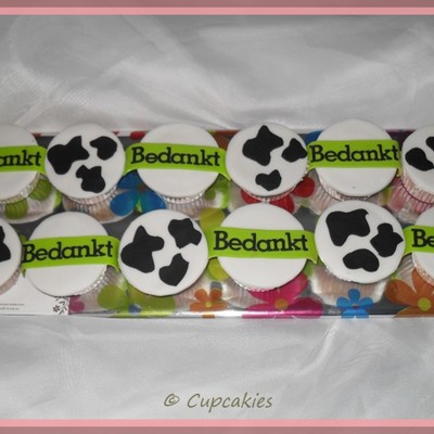 Cow Cupcakes!