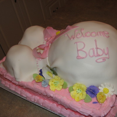 Baby Belly Cake