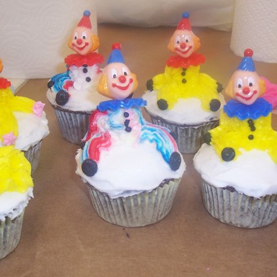Clown Cupcakes Course 1