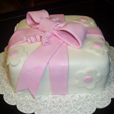 Present Cake For Wilton Fondant Lesson