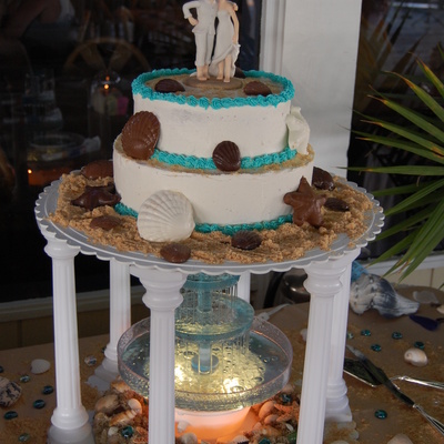 Beach Wedding With Cuocakes