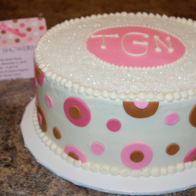 First Cake With Fondont