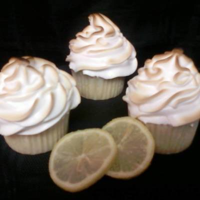 Lemon Merigne Cupcakes