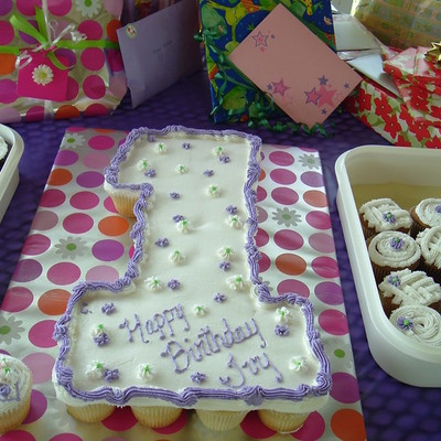 Cupcake Cake For Ivy's First B-Day