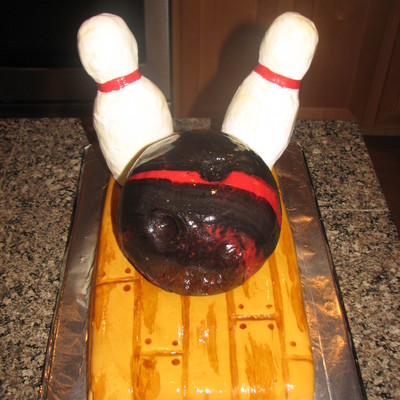 Bowling Cake