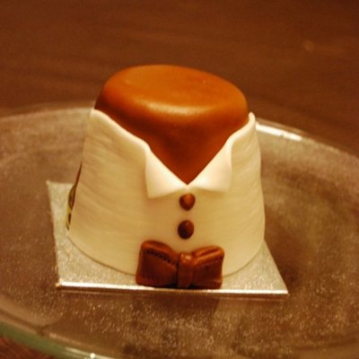 Men Theme Mini Cake
