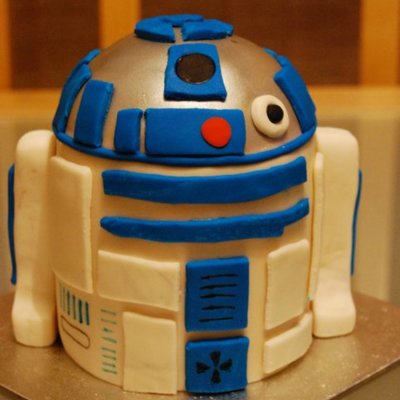 R2D2 Cake
