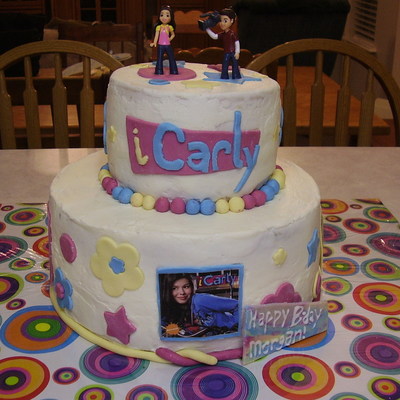 Icarly Cake