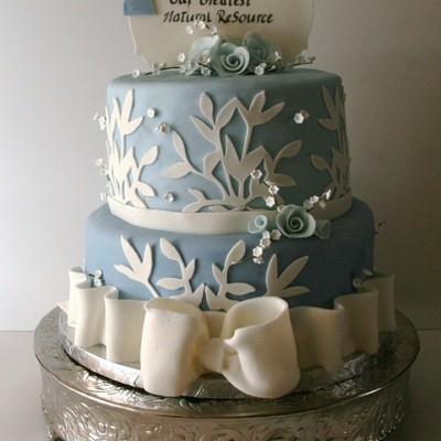 Cake To Honor Hospital Volunteers