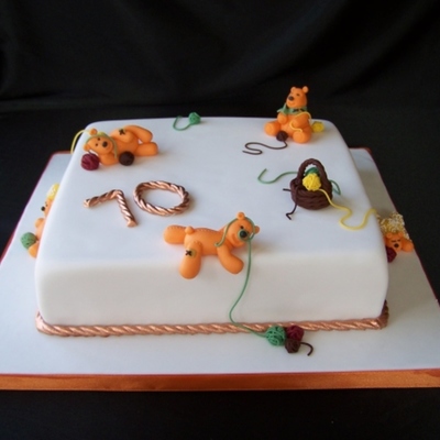 Teddy Bear Knitting Cake