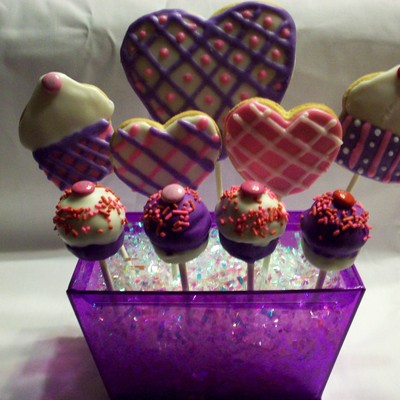 Valentine Cookies And Cake Pops
