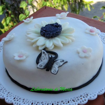 Daisy Cake