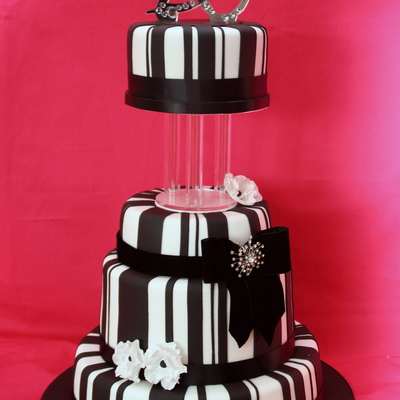 Black & White Wedding Cake
