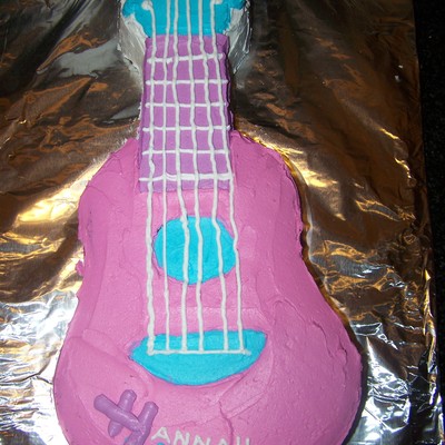 Hannah Montana Guitar Cake