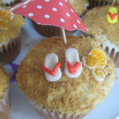 "beachy Keen" Cupcakes