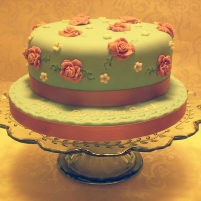 1950S Inspired Vintage Rose Birthday Cake
