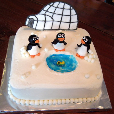 Mini Penguin Cake