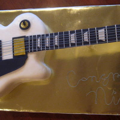 Guitar Graduation Cake