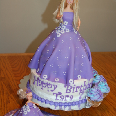 Hannah Montana Birthday Cake
