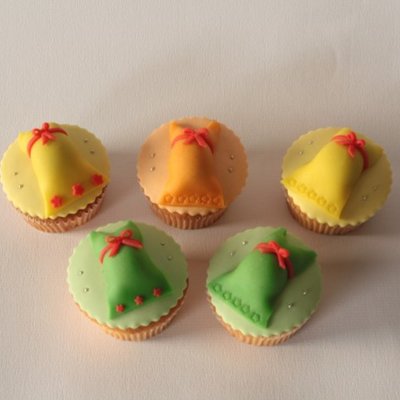 Pregnant Belly Cupcakes